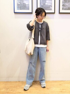 「Cutie Blonde（キューティーブロンド）の【S-LL/2点セット】前後2WAYで着られるメッシュニット＋ロゴTシャツ（その他トップス、グレー系）」を使った、大橋 晃代さん（レディース）の春コーディネート
