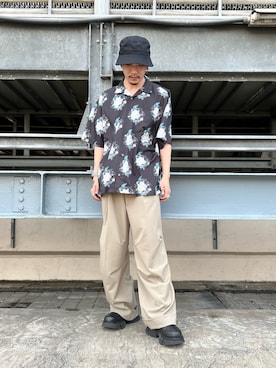 「DANKE SCHON（ダンケシェーン）のアイテム（スラックス）」を使った、otokuniさん（メンズ・165cm）の春コーディネート
