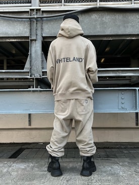 「WHITELAND（ホワイトランド）のアイテム（スウェットパンツ）」を使った、otokuniさん（メンズ・165cm）の春コーディネート
