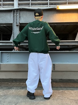 「whiteland」｜「アイテム（スウェット）」を使った、otokuniさん（メンズ・165cm）の春コーディネート