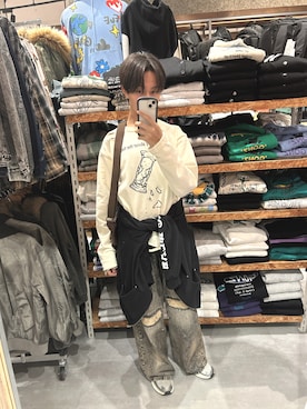 「アイテム（トップス）」を使った、rakugakiさん（メンズ・173cm・10代）の秋コーディネート