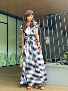 「アイテム（カチューシャ、ゴールド系）」を使った、Marielさん（レディース・149cm）の夏コーディネート