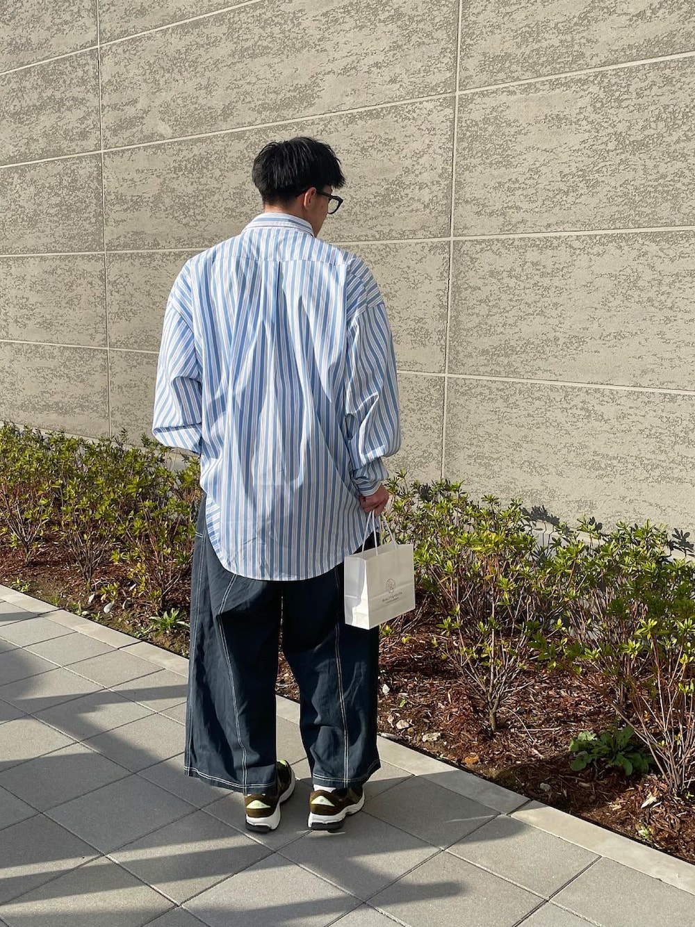 ATTACHMENT オーバーサイズストライプシャツ MB着》 （Shirts/オーバー 