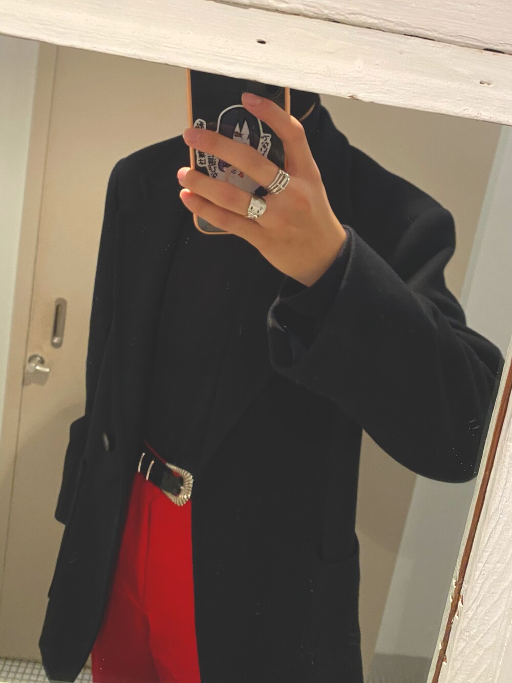 「カラーパンツ、フレアパンツ、タートルネック、テーラードジャケット、ウエスタンベルト、UNIQLO、kutir、WEGO、used、冬コーデ、ショッピング、お洒落さんとつながりたい、いいね、save、フォローお願いします🤑」｜「usedのアイテム（リング、シルバー系）」を使った、Kazuyaさん（メンズ・171cm）の冬コーディネートの1枚目の写真