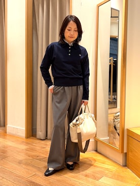 「fredy emue（フレディエミュ）のTRシャンブレーイージーパンツ（その他パンツ、グレー系）」を使った、madokaさん（レディース・153cm）の秋コーディネート