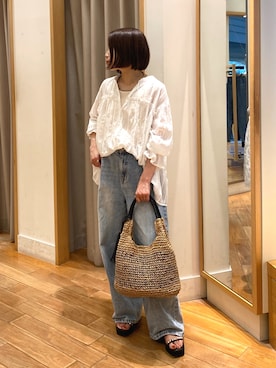 「アイテム（かごバッグ）」を使った、森まどかさん（骨格ナチュラル・レディース・153cm）の夏コーディネート