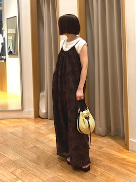 「アイテム（サロペット/オーバーオール、ブラウン系）」を使った、森まどかさん（レディース・153cm）の夏コーディネート
