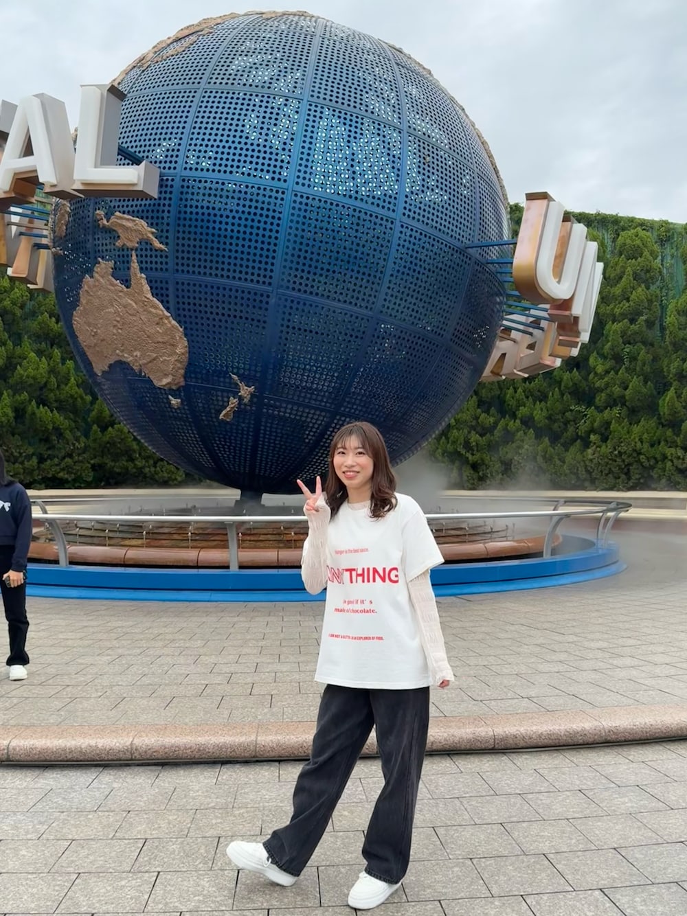 「LAVANDAのアイテム（Tシャツ/カットソー、レッド系）」を使った、oraaange0405さん（骨格ストレート・レディース・164cm）の冬コーディネートの1枚目の写真