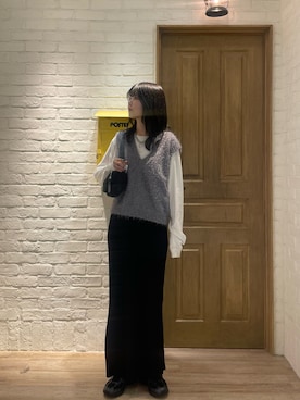 「タイトスカート」｜「アイテム（ベスト、グレー系）」を使った、wataさん（レディース・164cm）の秋コーディネート