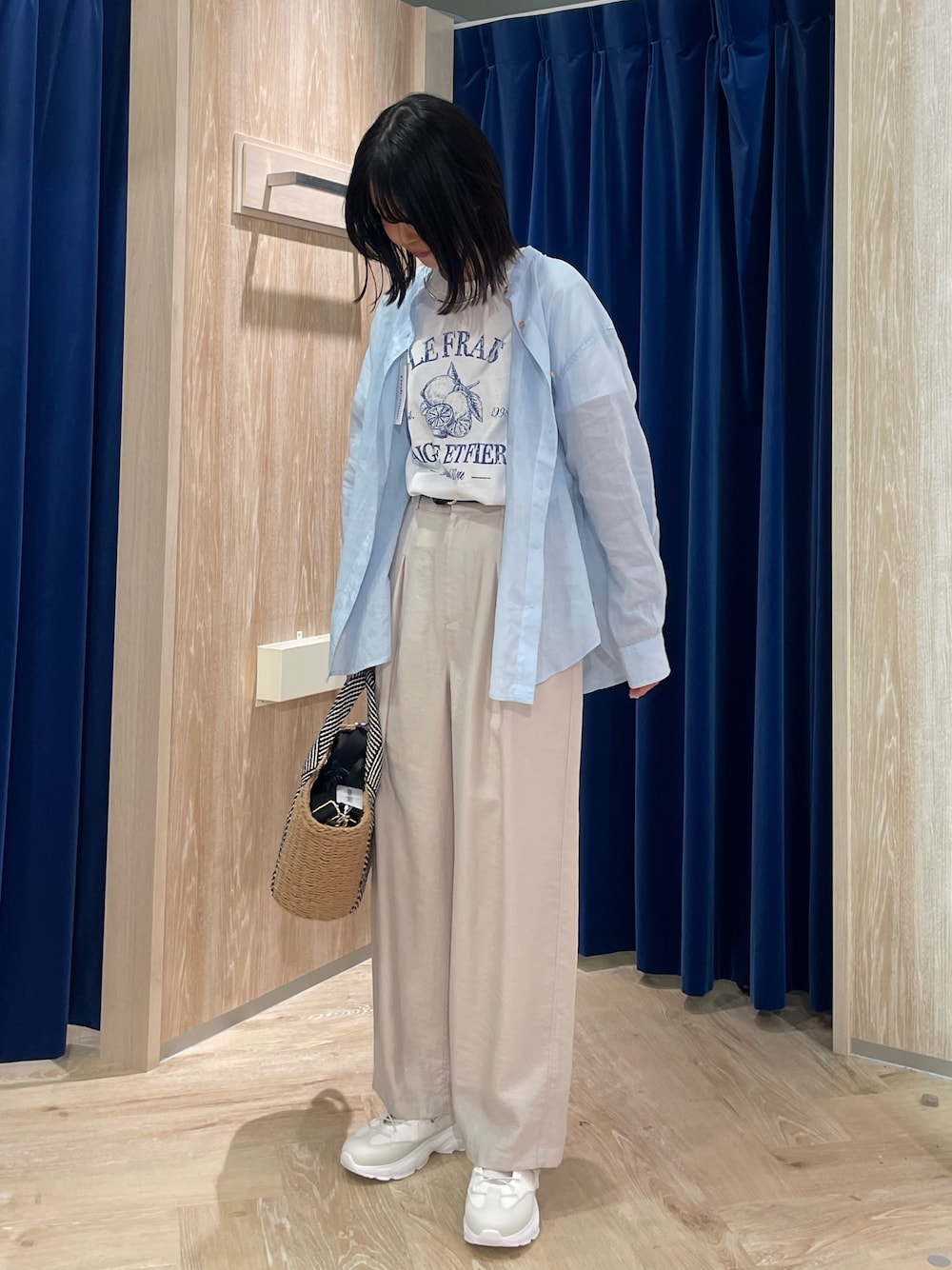 wataさんの「ラミーバンドカラーシャツ（fredy emue）」を使ったコーディネートの1枚目の写真