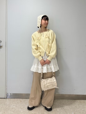 「archives（アルシーヴ）のアイテム（スラックス）」を使った、momokaさん（レディース・155cm）の春コーディネート