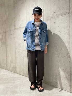 「アイテム（デニムジャケット）」を使った、カワノさん（レディース・161cm）の夏コーディネート