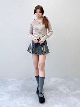 「アイテム（デニムスカート）」を使った、yumenoさん（レディース・168cm）の冬コーディネート