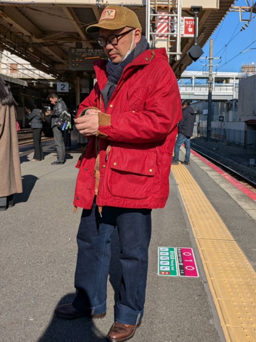 「真冬のあったかスタイル、ダブルアールエル、rrl、今日のコーデ、デブでもオシャレ、おっさん、ラルフローレン」｜「RRLのロゴパッチ コーデュロイ トラッカー キャップ（キャップ、ベージュ系）」を使った、ベイソウさん（メンズ・170cm）の冬コーディネートの1枚目の写真