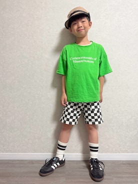 「pairmanon（ペアマノン）の【綿100%】ユニセックス ニュースペーパー風プリント 半袖Tシャツ（Tシャツ/カットソー、グリーン系）」を使った、lenlen_rinrinさん（キッズ・110cm）の夏コーディネート