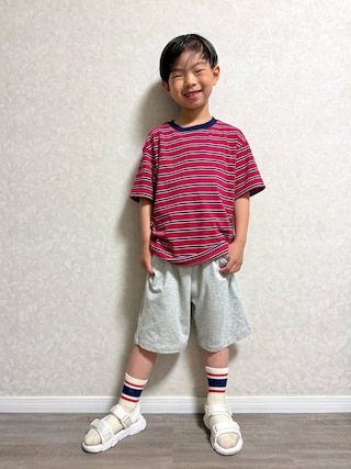 「UNIQLO（ユニクロ）のレッド 130cm（セットアップ）」を使った、lenlen_rinrinさん（キッズ・110cm）の春コーディネート