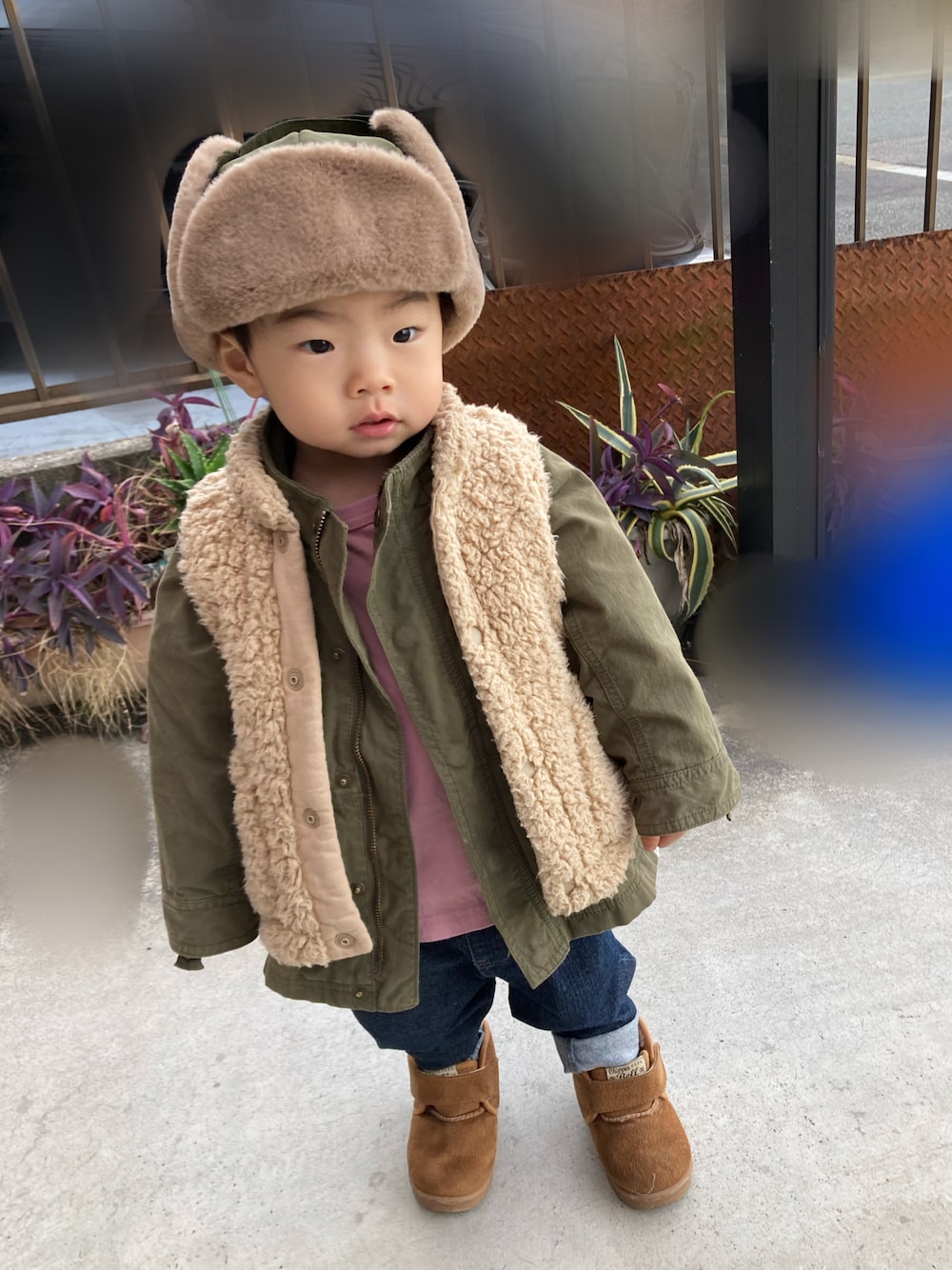 「私の推しブランド、モッズコート、ボアベスト、フライトキャップ、ムートンブーツ、ピンク男子、WEARは皆の拠り所、笑顔の輪を繋ごう、笑顔拡散、本気のパー子、markey's、STOP 誹謗中傷、ミリタリー、アポロブラザーズ&シスターズ、モコモコアウター」｜「西松屋の966円 52cm 2way（帽子、グリーン系）」を使った、lenlen23さん（キッズ・120cm）の冬コーディネートの1枚目の写真