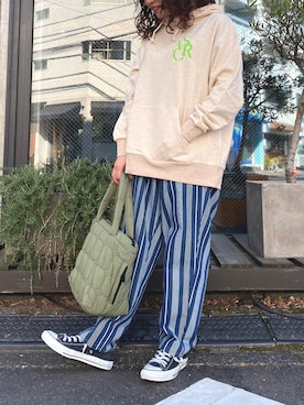 「CUBE SUGAR（キューブシュガー）のアイテム（バッグ）」を使った、ioriさん（レディース・147cm）の冬コーディネート