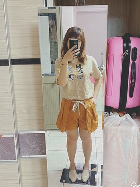 「CACO（カコ）のアイテム（トップス）」を使った、Olive Yangさん（レディース・170cm）の夏コーディネート