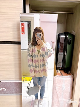 「LOVFEE（ラッフィ）のアイテム」を使った、Olive Yangさん（レディース・170cm）の冬コーディネート