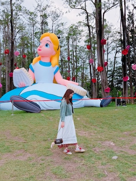 Olive Yangさんのコーディネート