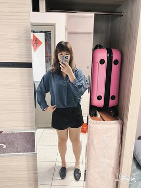 「LOVFEE（ラッフィ）のアイテム」を使った、Olive Yangさん（レディース・170cm）の秋コーディネート