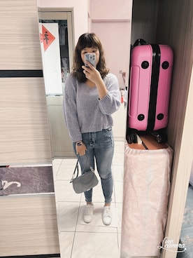 「LOVFEE（ラッフィ）のアイテム」を使った、Olive Yangさん（レディース・170cm）の秋コーディネート