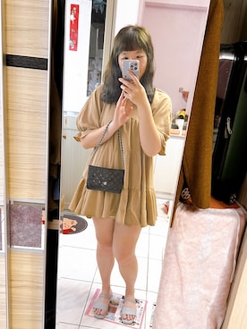 「LOVFEE（ラッフィ）のアイテム」を使った、Olive Yangさん（レディース・170cm）の春コーディネート