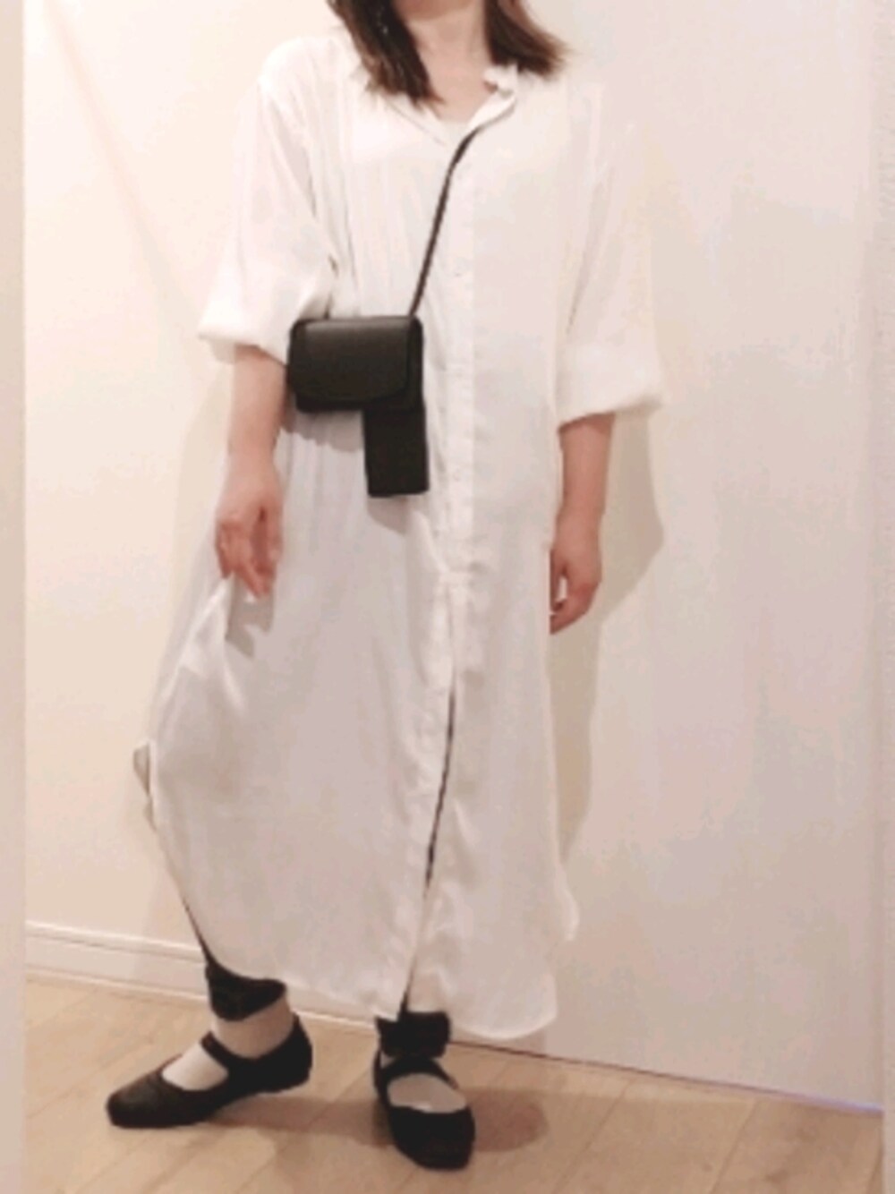 「シャツワンピース、バンドカラーシャツ、カンフーシューズ、ホワイトコーデ、モノトーンコーデ、きれいめカジュアル、ぽっちゃり、低身長、プチプラ、今日のコーデ」｜「ヒラキのアイテム（シャツワンピース、ホワイト系）」を使った、 anko*さん（レディース・155cm）の夏コーディネートの1枚目の写真