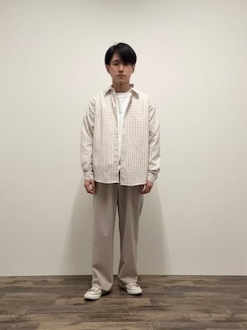 「URBANRESEARCH」｜「アイテム（スラックス）」を使った、kkkkさん（メンズ・169cm）の春コーディネート