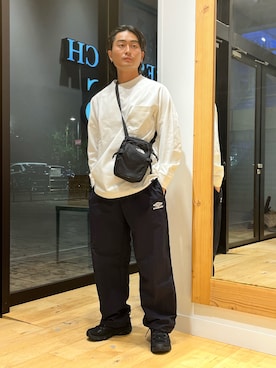 「MERRELL（メレル）のアイテム（スニーカー）」を使った、柊さん（メンズ・169cm）の秋コーディネート