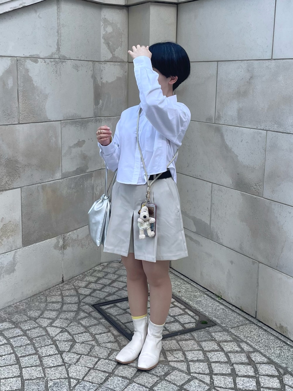 「MYMOOD.の2WAY巾着ミニショルダーバッグ（ショルダーバッグ、シルバー系）」を使った、suiさん（骨格ウェーブ・レディース・150cm）の夏コーディネートの1枚目の写真