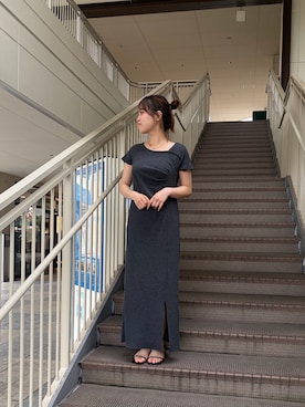 「SENSE OF PLACE by URBAN RESEARCH（センスオブプレイスバイアーバンリサーチ）のアシメネックリブワンピース（ワンピース、グレー系）」を使った、rinさん（レディース・161cm）の夏コーディネート