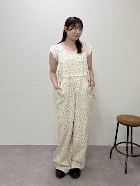 「w closet（ダブルクローゼット）のシャーリングレースフレンチT　夏服（Tシャツ/カットソー、ホワイト系）」を使った、みさとさん（レディース・152cm）の夏コーディネート