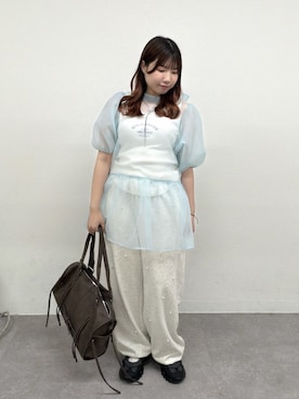 「w closet（ダブルクローゼット）のフリルロゴタンク　夏服（Tシャツ/カットソー、ホワイト系）」を使った、みさとさん（レディース・152cm）の夏コーディネート