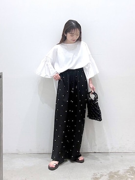 「LEPSIM（レプシィム）の異素材フリルBIGT　242843（Tシャツ/カットソー、ホワイト系）」を使った、raiさん（レディース・154cm）の夏コーディネート