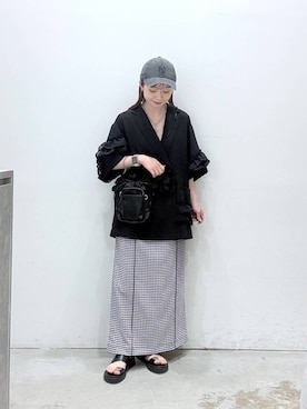 「LEPSIM（レプシィム）のメタルスライドサンダル　638914（サンダル、ブラック系）」を使った、raiさん（レディース・154cm）の夏コーディネート