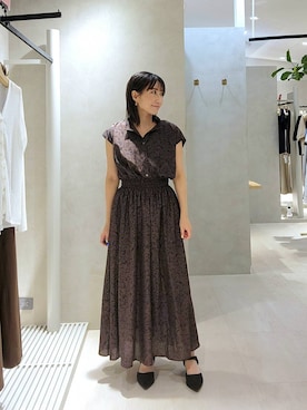 「Andemiu（アンデミュウ）のレトロフラワーワンピース/1032171（ワンピース、ブラウン系）」を使った、  NATSUさん（レディース・152cm）の夏コーディネート