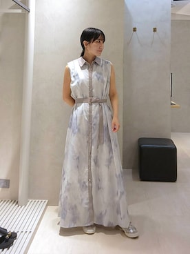 「Andemiu（アンデミュウ）のニュアンス柄シャツワンピース861057（ワンピース、グレー系）」を使った、  NATSUさん（レディース・152cm）の夏コーディネート