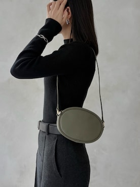 「アイテム（バッグ、グリーン系）」を使った、Eriさん（レディース・162cm）の冬コーディネート