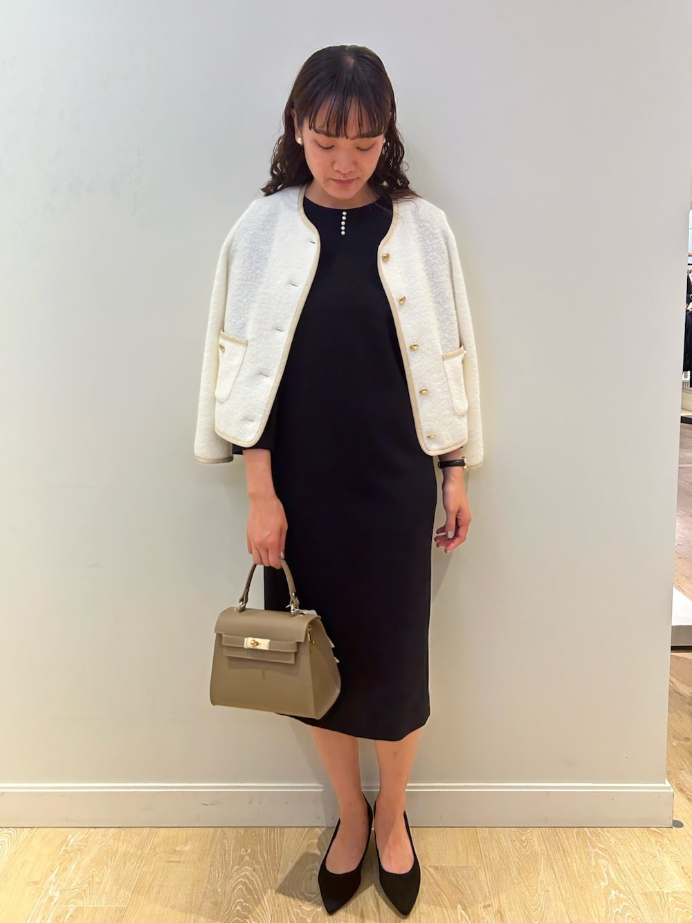 「NOLLEY'S、キレイめ、セレモニー、七五三、ジャケット、ワンピース、ネイビー、パール、フォーマル、高身長女子、高身長コーデ」｜「NOLLEY’Sの《手洗い可能》アムンゼンパールワンピース（ワンピース、ブルー系）」を使った、fukudaさん（レディース・170cm）の秋コーディネートの1枚目の写真