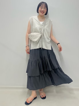 「NOLLEY’S（ノーリーズ）の【BECシリーズ】アシメティアードスカート（スカート、グレー系）」を使った、SAYAKAさん（レディース・163cm）の夏コーディネート
