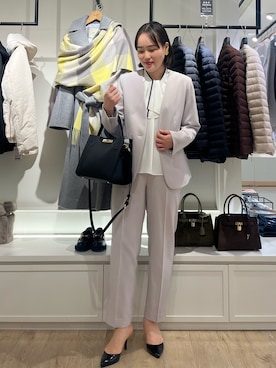 「アイテム（ノーカラージャケット）」を使った、SAYAKAさん（レディース・163cm）の冬コーディネート