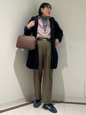 「アイテム（ダウンジャケット/コート、ブルー系）」を使った、SAYAKAさん（レディース・163cm）の秋コーディネート