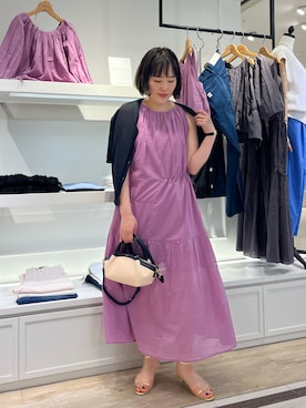 「アイテム（カーディガン/ボレロ、ブラック系）」を使った、SAYAKAさん（レディース・163cm）の春コーディネート
