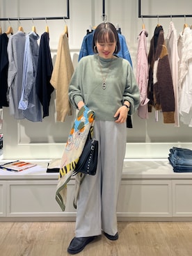 「アイテム（デニムジャケット）」を使った、SAYAKAさん（レディース・163cm）の秋コーディネート