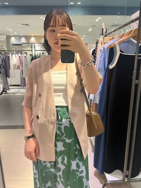 「アイテム（ノーカラージャケット）」を使った、SAYAKAさん（レディース・163cm）の夏コーディネート