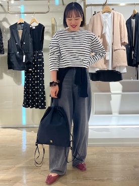 「アイテム（ノーカラージャケット）」を使った、SAYAKAさん（レディース・163cm）の秋コーディネート