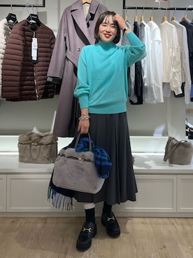 「アイテム（ストール/ショール）」を使った、SAYAKAさん（レディース・163cm）の秋コーディネート