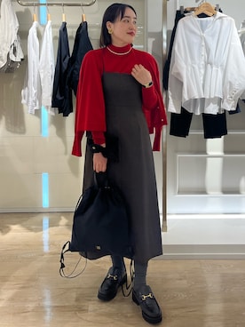 「アイテム（シュシュ）」を使った、SAYAKAさん（レディース・163cm）の秋コーディネート